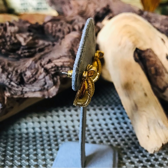 Joan Rivers Vintage Faberge Egg Gold Tone Bow Rope Classic Post Earrings SIGNED - Picture 2 of 10